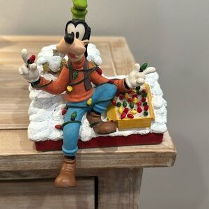 Vintage goofy stocking holder